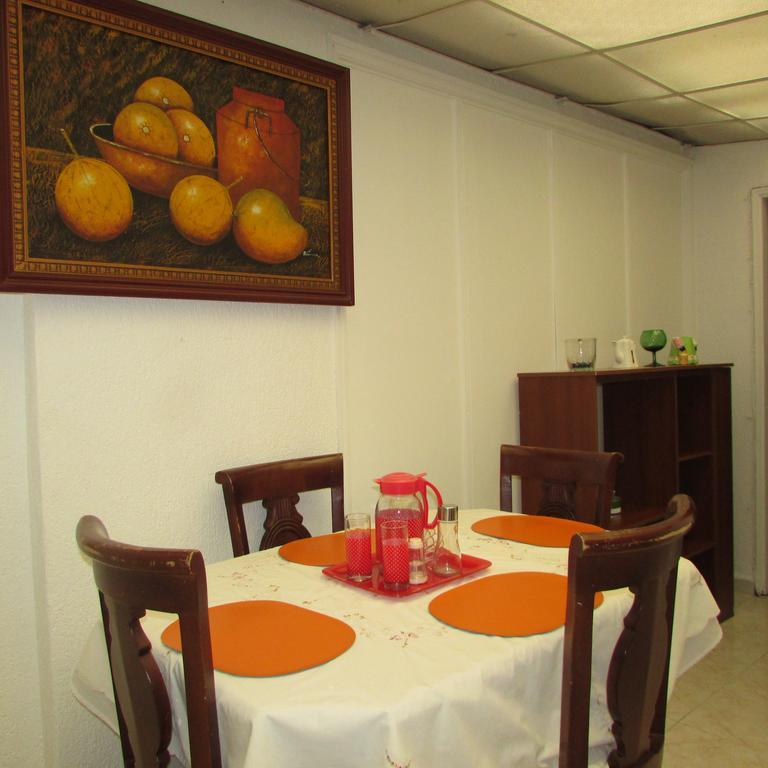 보고타 Casa De Huespedes Shalom Victoria 게스트하우스 외부 사진