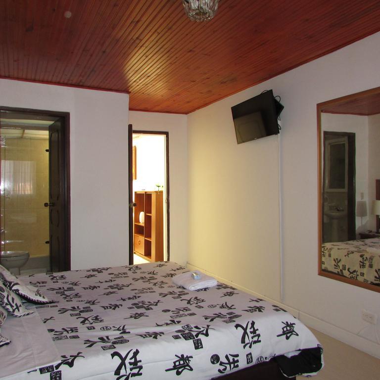 보고타 Casa De Huespedes Shalom Victoria 게스트하우스 외부 사진