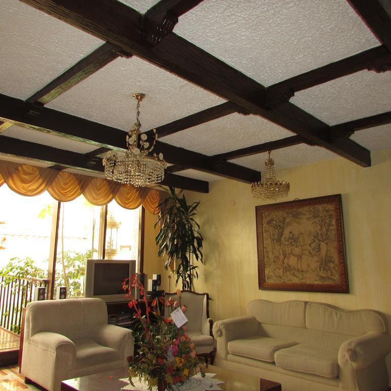 보고타 Casa De Huespedes Shalom Victoria 게스트하우스 외부 사진