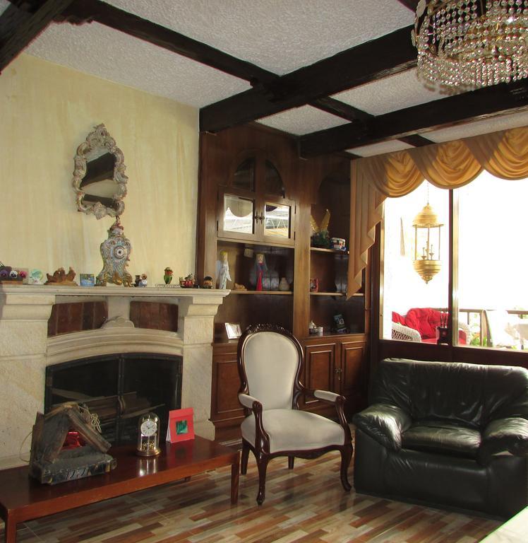 보고타 Casa De Huespedes Shalom Victoria 게스트하우스 외부 사진
